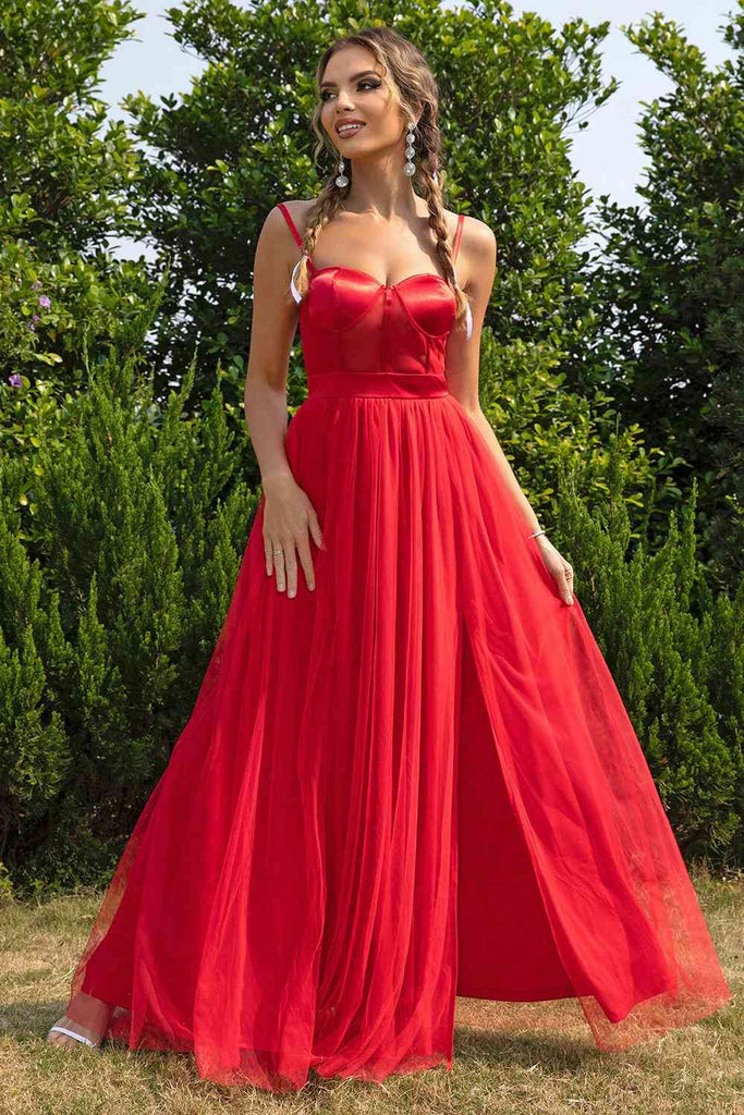 Sweetheart neckline maxi dress in red, floor-length and sleeveless, designed for formal occasions.